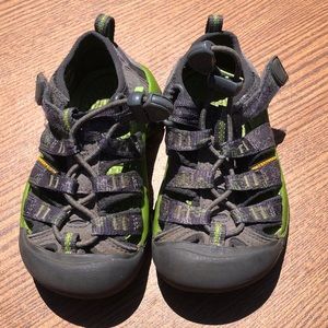 Keen Sandals, boys, size 8, green and grey